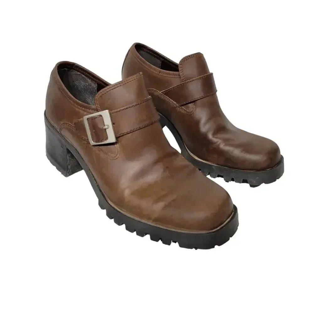 Vintage 1990s Y2K Chunky Heel Square Toe Brown Ankle Boots 6